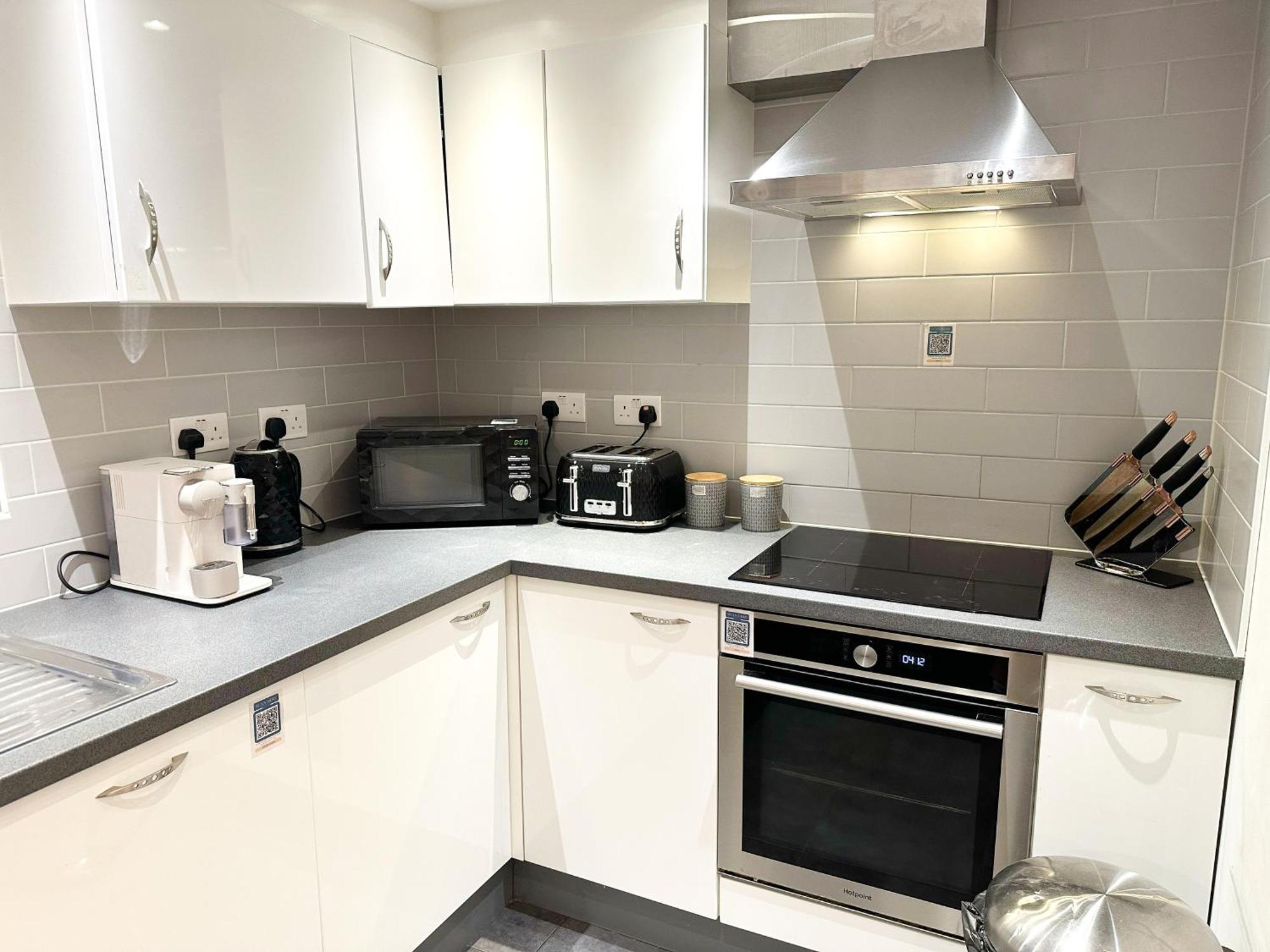 Chic 3 Bedroom Flat With Private Terrace In Holloway Near Finsbury Park Londres Exterior foto