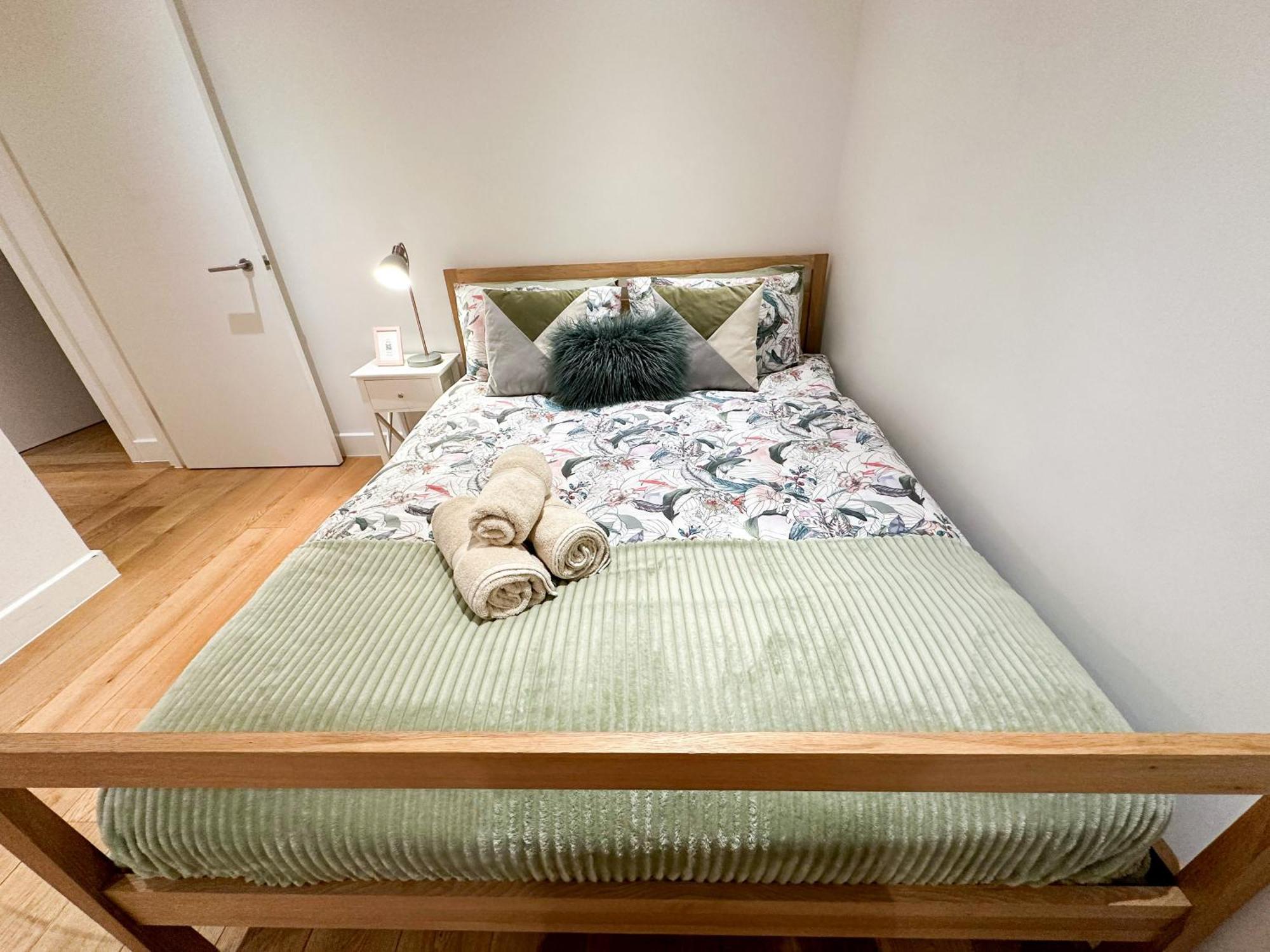 Chic 3 Bedroom Flat With Private Terrace In Holloway Near Finsbury Park Londres Exterior foto